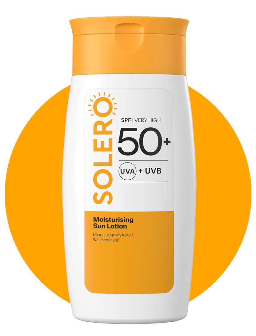 Produktfoto frontal vom Feuchtigkeitsspendenden Sonnenspray SPF30